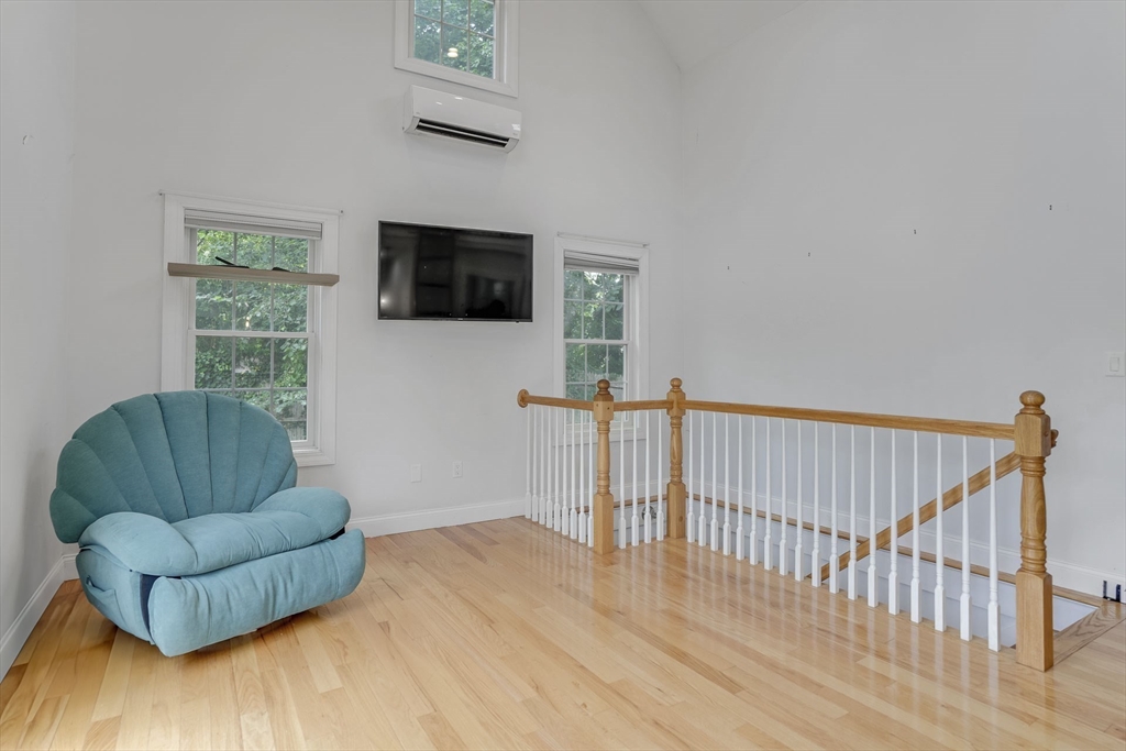 136 Spring Street Tisbury, MA 02568 - Photo 3 of 7