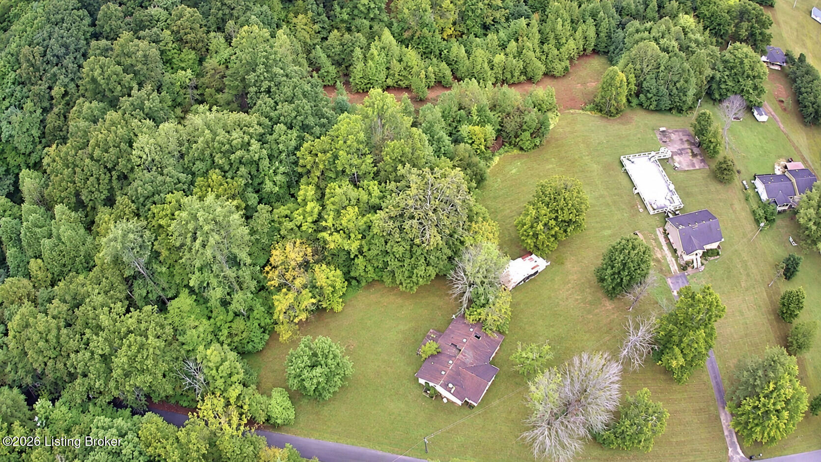 584 Beech Grv Road Shepherdsville, KY 40165 - Photo 14 of 18 13-file_000000005de481f68b3e7ac2ea3da596