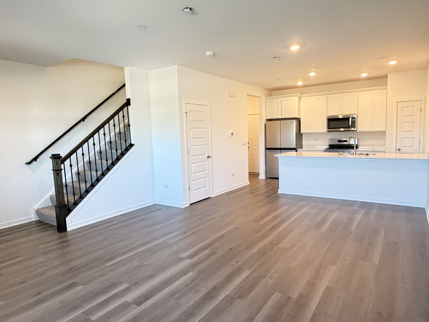 2134 Bodega Road Oswego, IL 60543 - Photo 3 of 25 Gallery Image 3