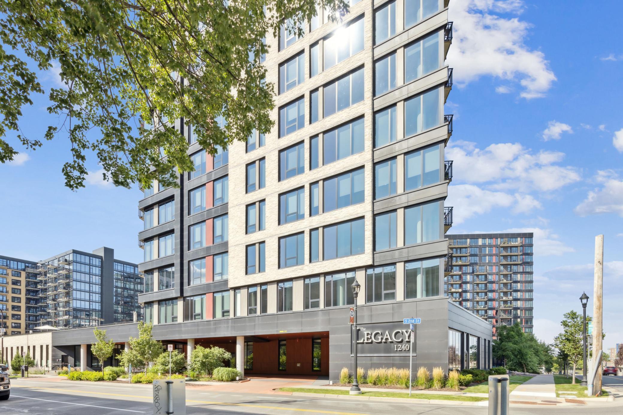 1240 South 2nd Street, Unit 1003 Minneapolis, MN 55415 - Photo 1 of 35