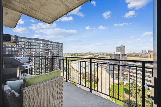 $3,395 | 1240 South 2nd Street, Unit 1003, Minneapolis, MN 55415