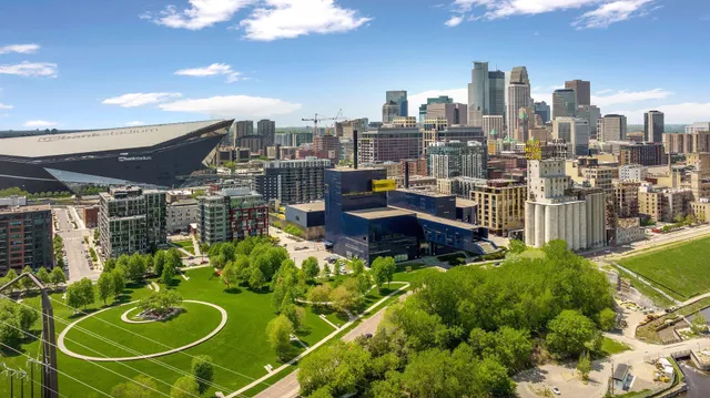 $3,395 | 1240 South 2nd Street, Unit 1003, Minneapolis, MN 55415