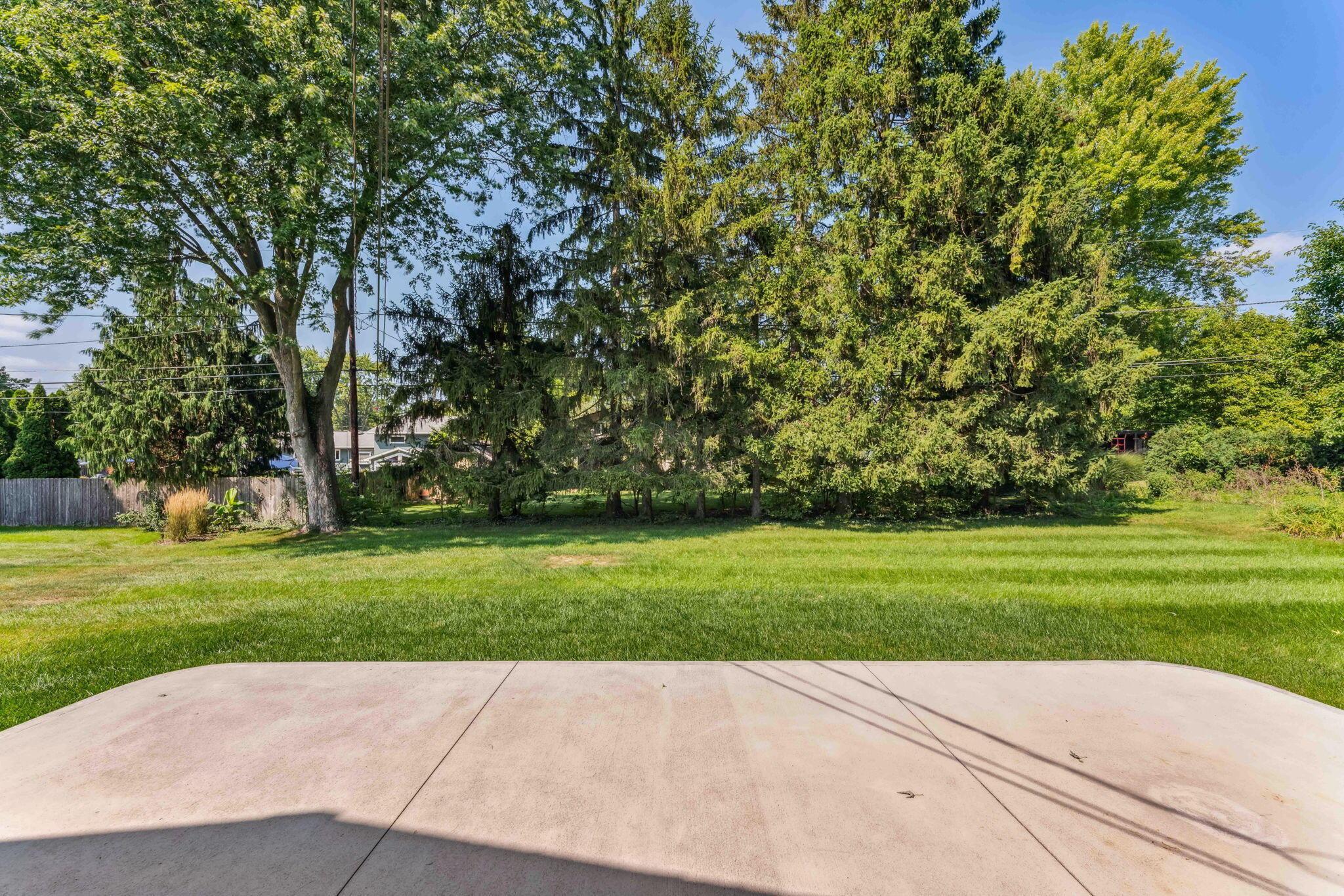 2220 Shoreham Road Columbus, OH 43220 - Photo 52 of 62 Patio