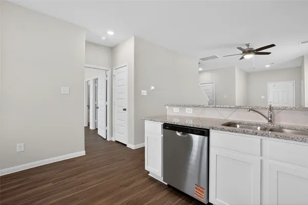 $2,000 | 13312 Burbot Drive, Conroe, TX 77384