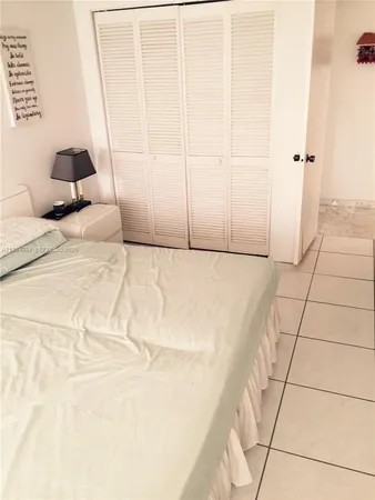 $2,995 | 1865 Brickell Avenue, Unit A1211, Miami, FL 33129