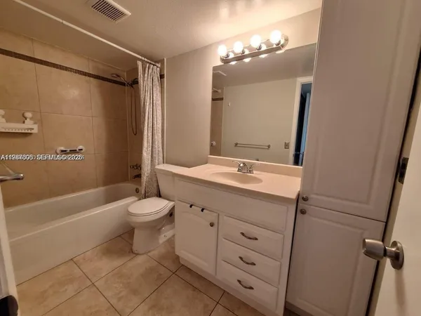 $135,000 | 6700 Cypress Road, Unit 409, Plantation, FL 33317