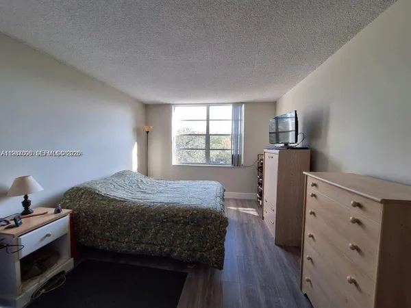 $135,000 | 6700 Cypress Road, Unit 409, Plantation, FL 33317