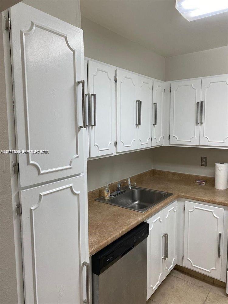 6700 Cypress Road, Unit 409 Plantation, FL 33317 - Photo 8 of 21