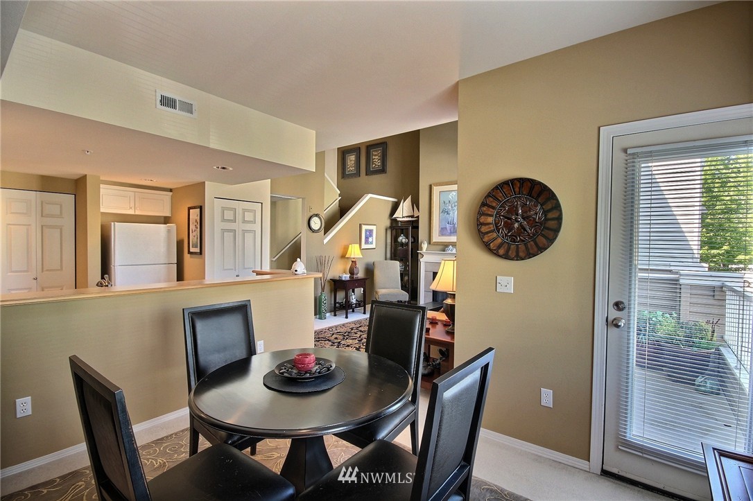 402 South 47th Street, Unit H Renton, WA 98055 - Photo 9 of 15