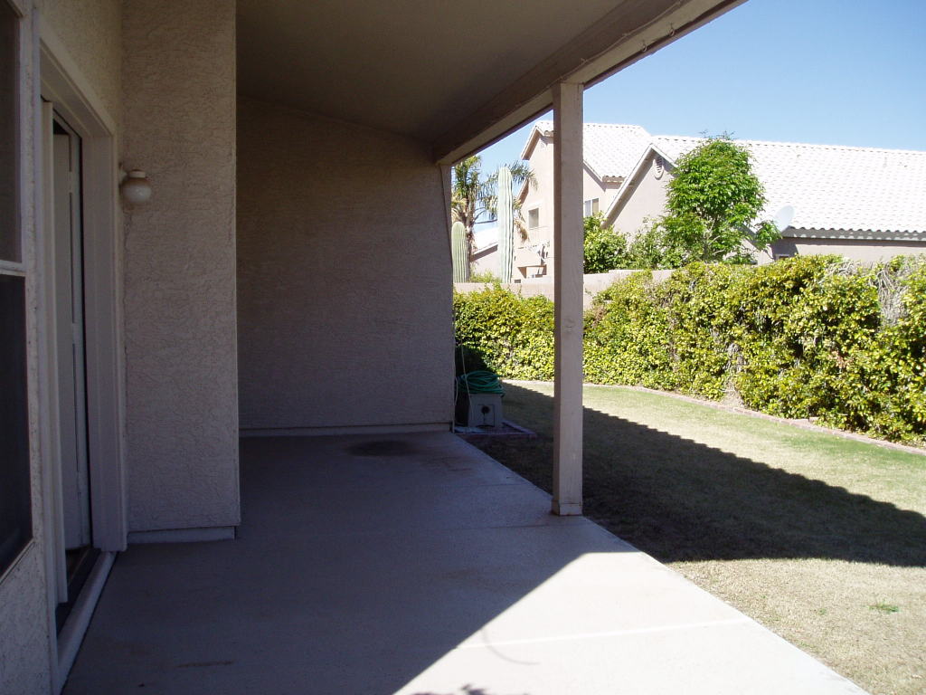 406 West El Freda Road Tempe, AZ 85284 - Photo 8 of 10 Patio