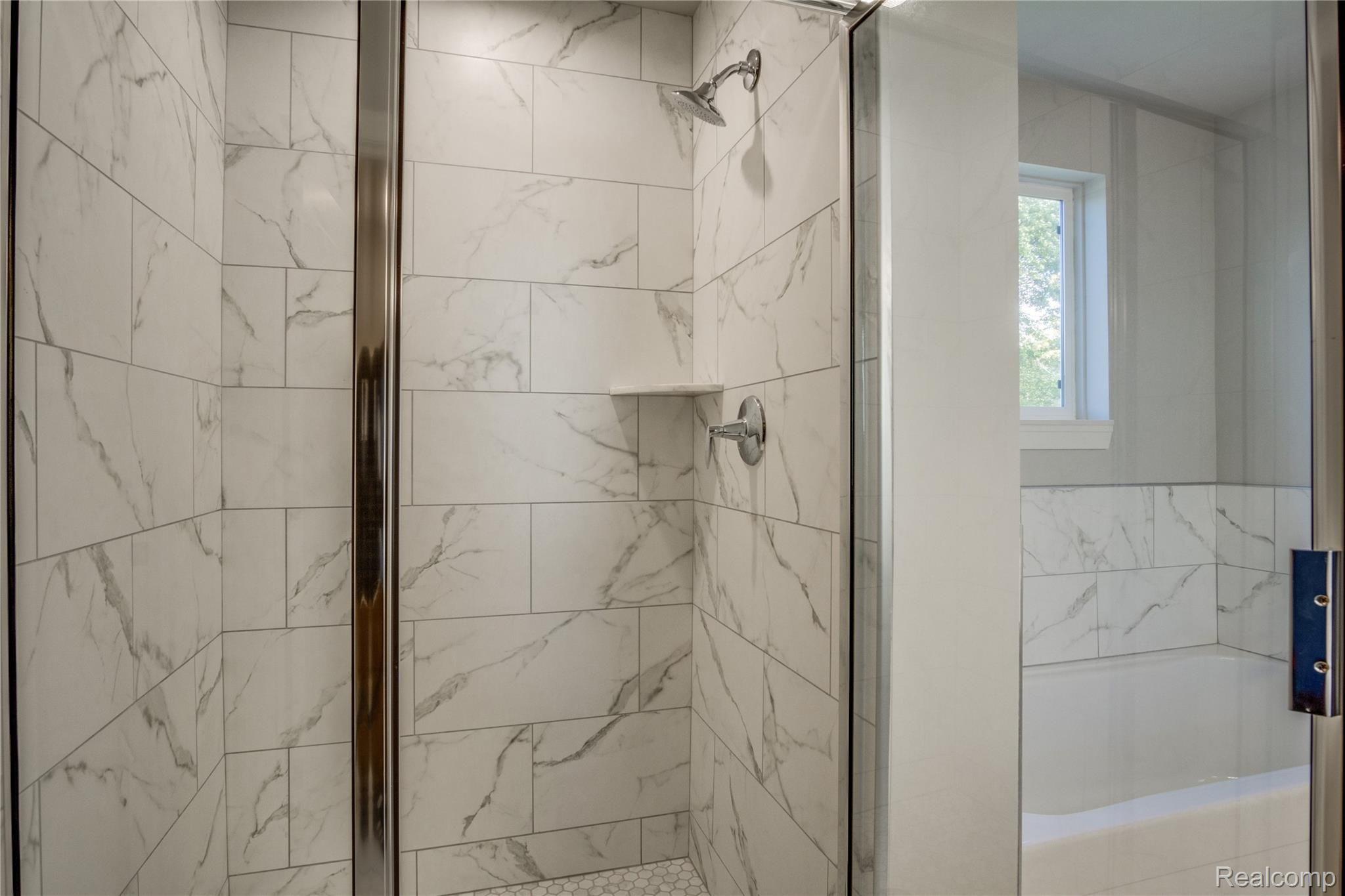 3909 Samuel Avenue Rochester, MI 48309 - Photo 26 of 35 Interiors (31 of 45).JPG