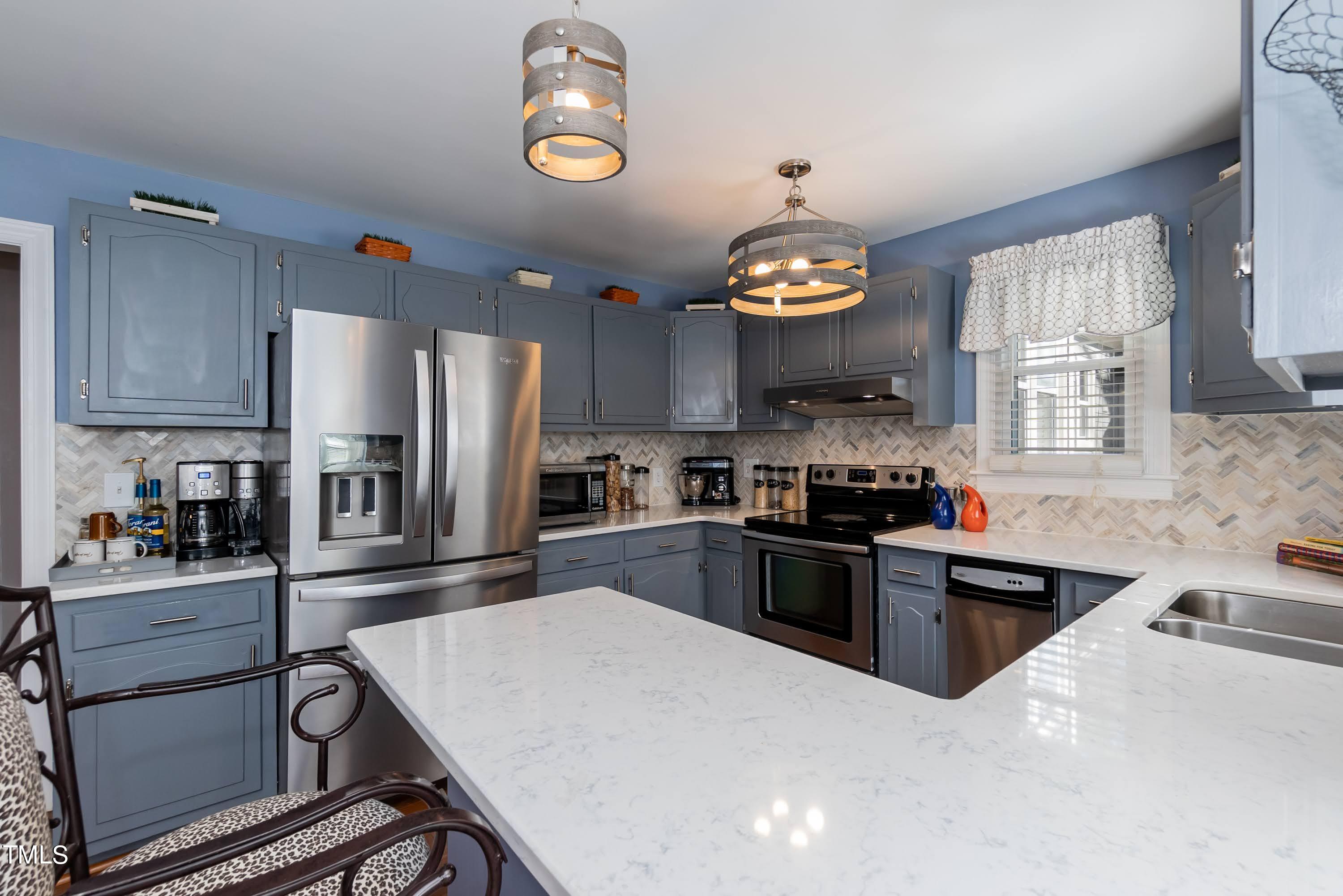 Kitchen 01 (1)