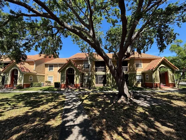 $169,900 | 433 Fountainhead Circle, Unit 192, Kissimmee, FL 34741