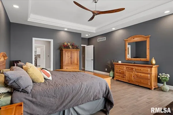 $725,000 | 2813 Richardson Drive, Springfield, IL 62711