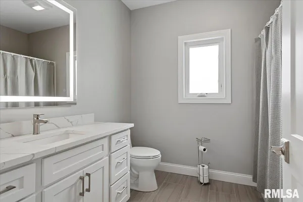 $725,000 | 2813 Richardson Drive, Springfield, IL 62711