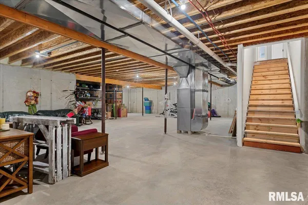 $725,000 | 2813 Richardson Drive, Springfield, IL 62711