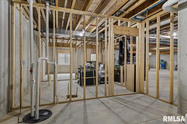 $725,000 | 2813 Richardson Drive, Springfield, IL 62711