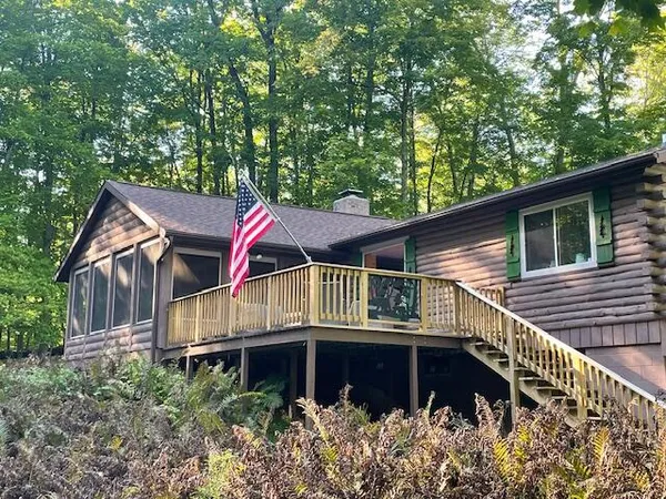 $575,000 | W6230 Olivia Lane, Wausaukee, WI 54177