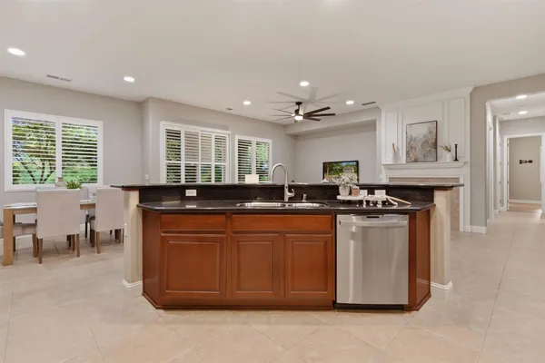 $649,000 | 2499 Appleleaf Lane, Manteca, CA 95336