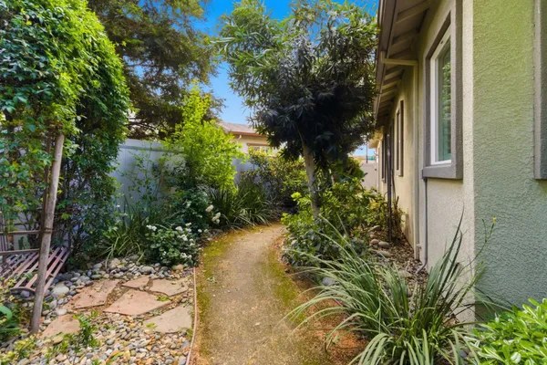 $649,000 | 2499 Appleleaf Lane, Manteca, CA 95336