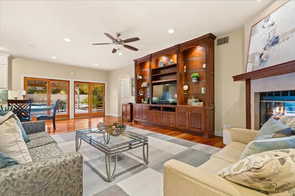 $860,000 | 3803 Frodo Cove, Austin, TX 78739