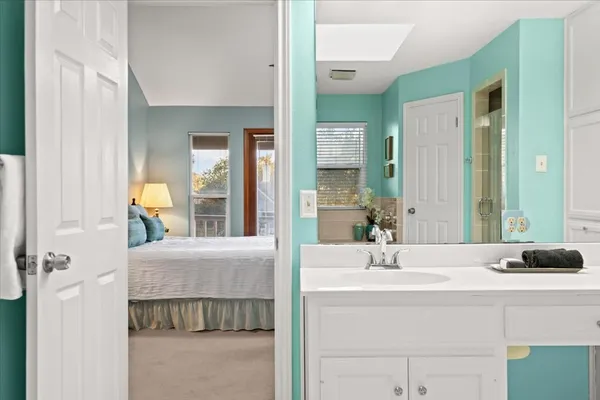 $860,000 | 3803 Frodo Cove, Austin, TX 78739