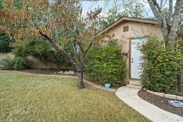 $860,000 | 3803 Frodo Cove, Austin, TX 78739