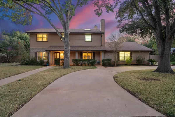 $860,000 | 3803 Frodo Cove, Austin, TX 78739