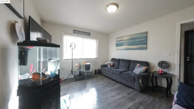 $698,000 | 2120 East 22nd Street, Oakland, CA 94606