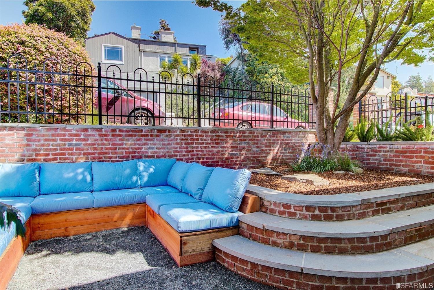 520 Cragmont Avenue Berkeley, CA 94708 - Photo 2 of 48