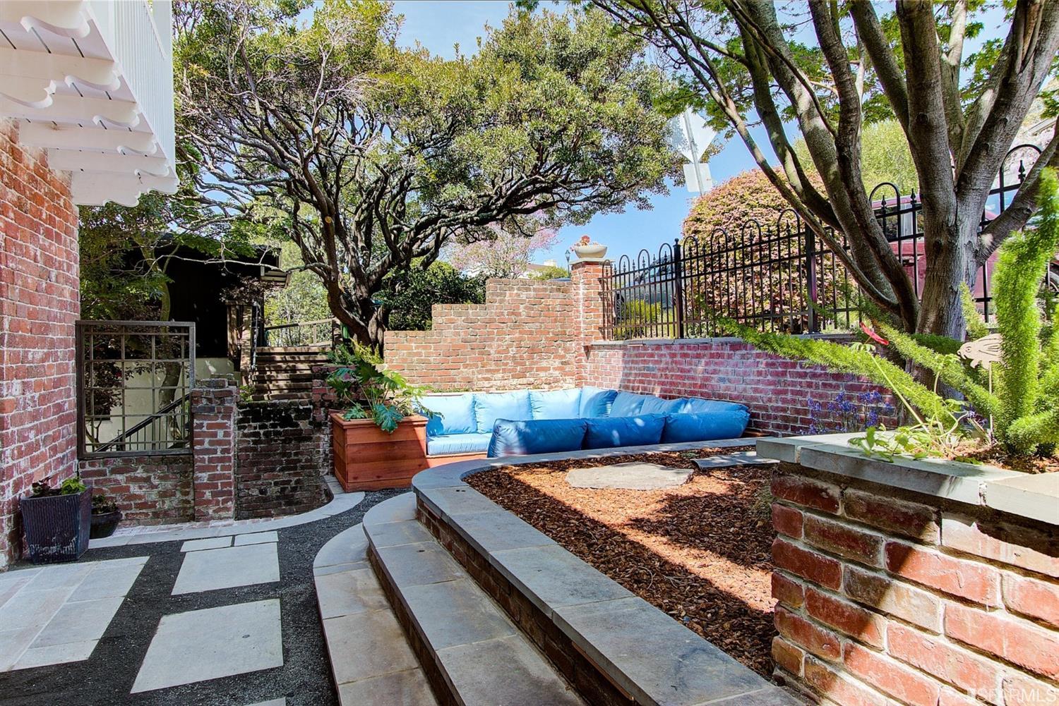 520 Cragmont Avenue Berkeley, CA 94708 - Photo 3 of 48