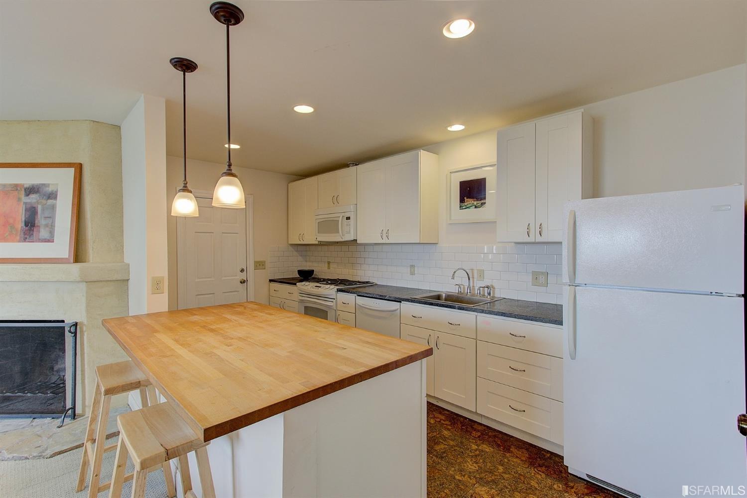 520 Cragmont Avenue Berkeley, CA 94708 - Photo 38 of 48 Au Pair Unit Kitchen.