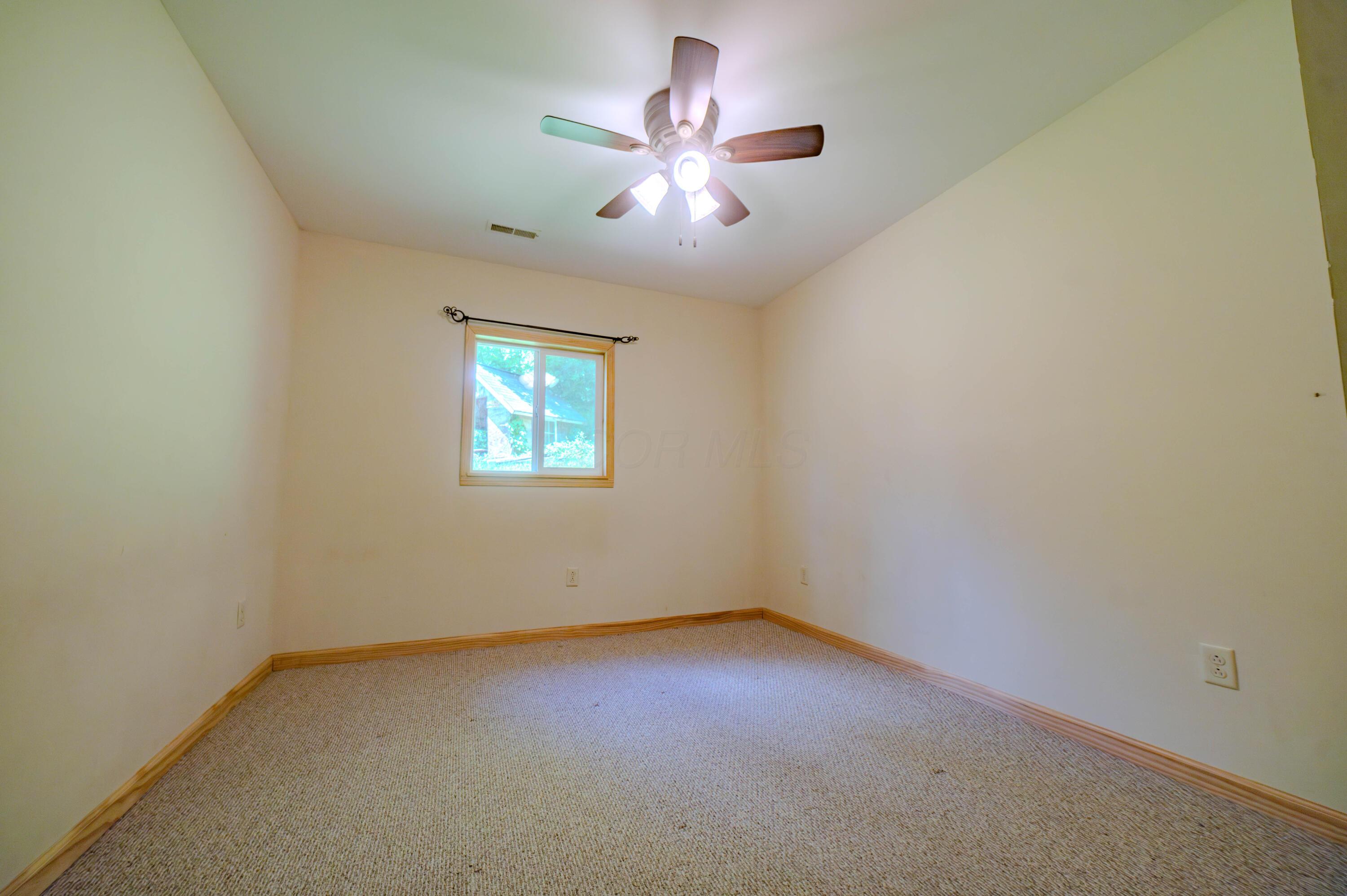 12 Spring Street Glouster, OH 45732 - Photo 16 of 24 DSC_8509