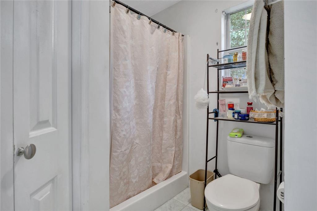 2246 Hampton Drive Decatur, GA 30035 - Photo 16 of 33