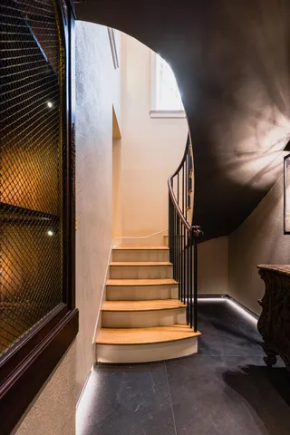 $28,000,000 | 25 East Battery, Charleston, SC 29401