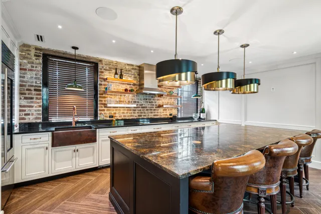 $28,000,000 | 25 East Battery, Charleston, SC 29401