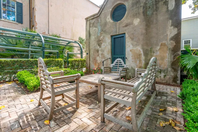 $28,000,000 | 25 East Battery, Charleston, SC 29401