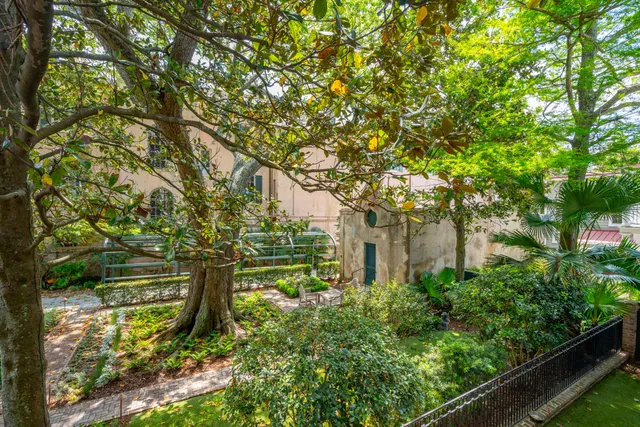 $28,000,000 | 25 East Battery, Charleston, SC 29401