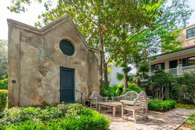 $28,000,000 | 25 East Battery, Charleston, SC 29401
