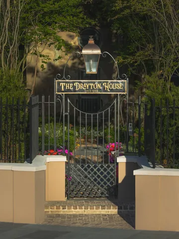 $28,000,000 | 25 East Battery, Charleston, SC 29401