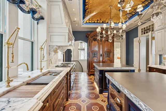 $28,000,000 | 25 East Battery, Charleston, SC 29401