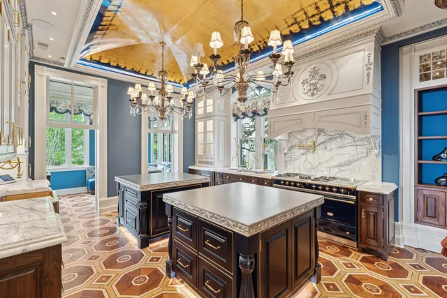 $28,000,000 | 25 East Battery, Charleston, SC 29401