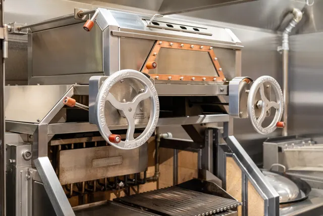 $28,000,000 | 25 East Battery, Charleston, SC 29401