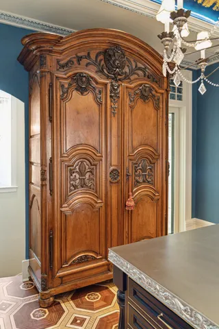 $28,000,000 | 25 East Battery, Charleston, SC 29401