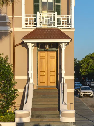 $28,000,000 | 25 East Battery, Charleston, SC 29401
