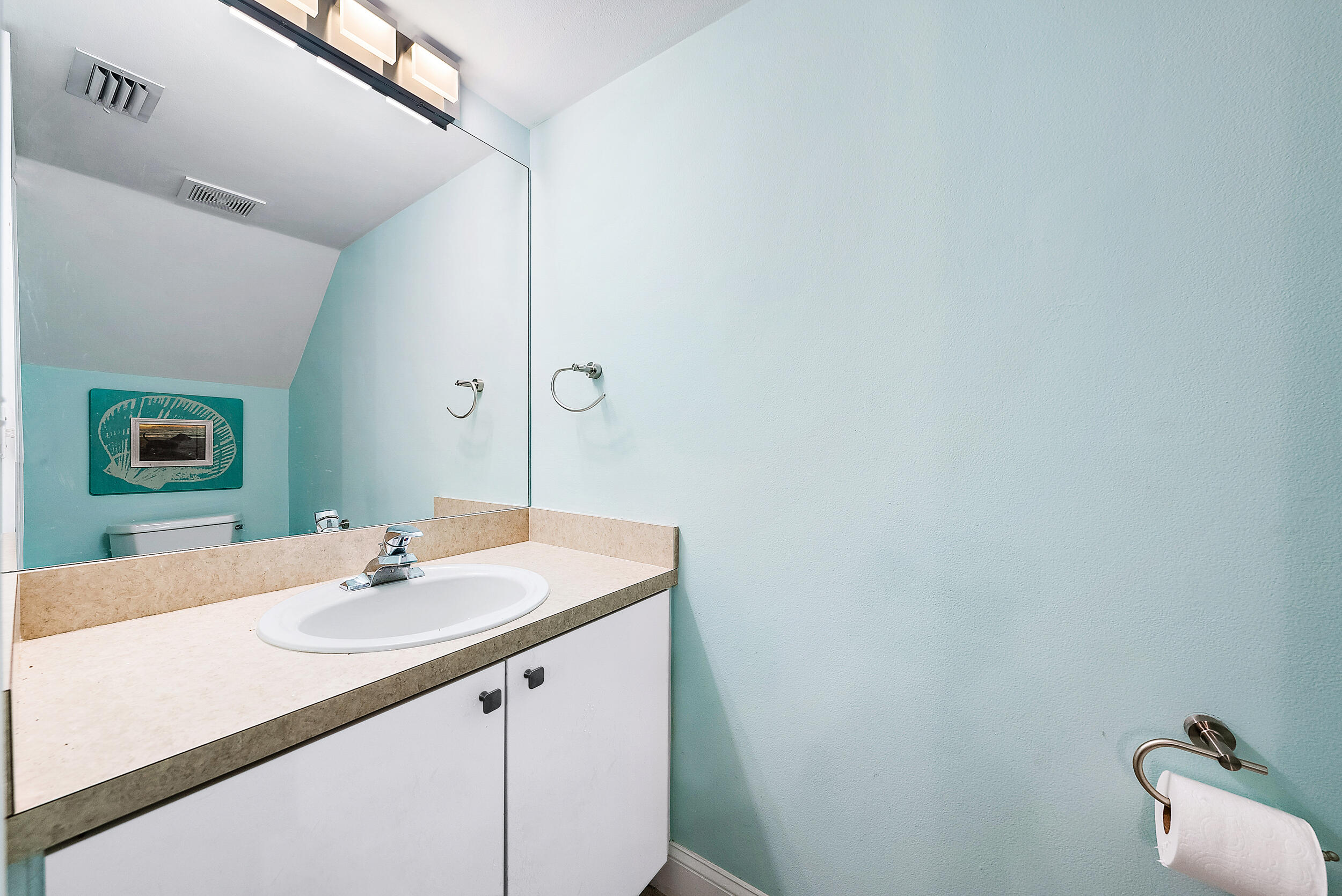 166 Timberwalk Trail Jupiter, FL 33458 - Photo 11 of 21 Half Bathroom Main Floor