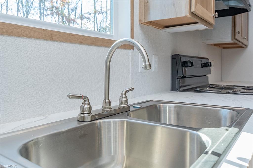 120 Culpepper Lane Ronda, NC 28670 - Photo 7 of 12 Gallery Image 7