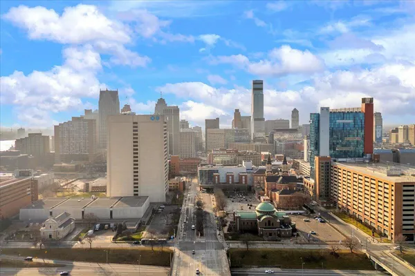 $84,000 | 1300 East Lafayette Street, Unit 209, Detroit, MI 48207