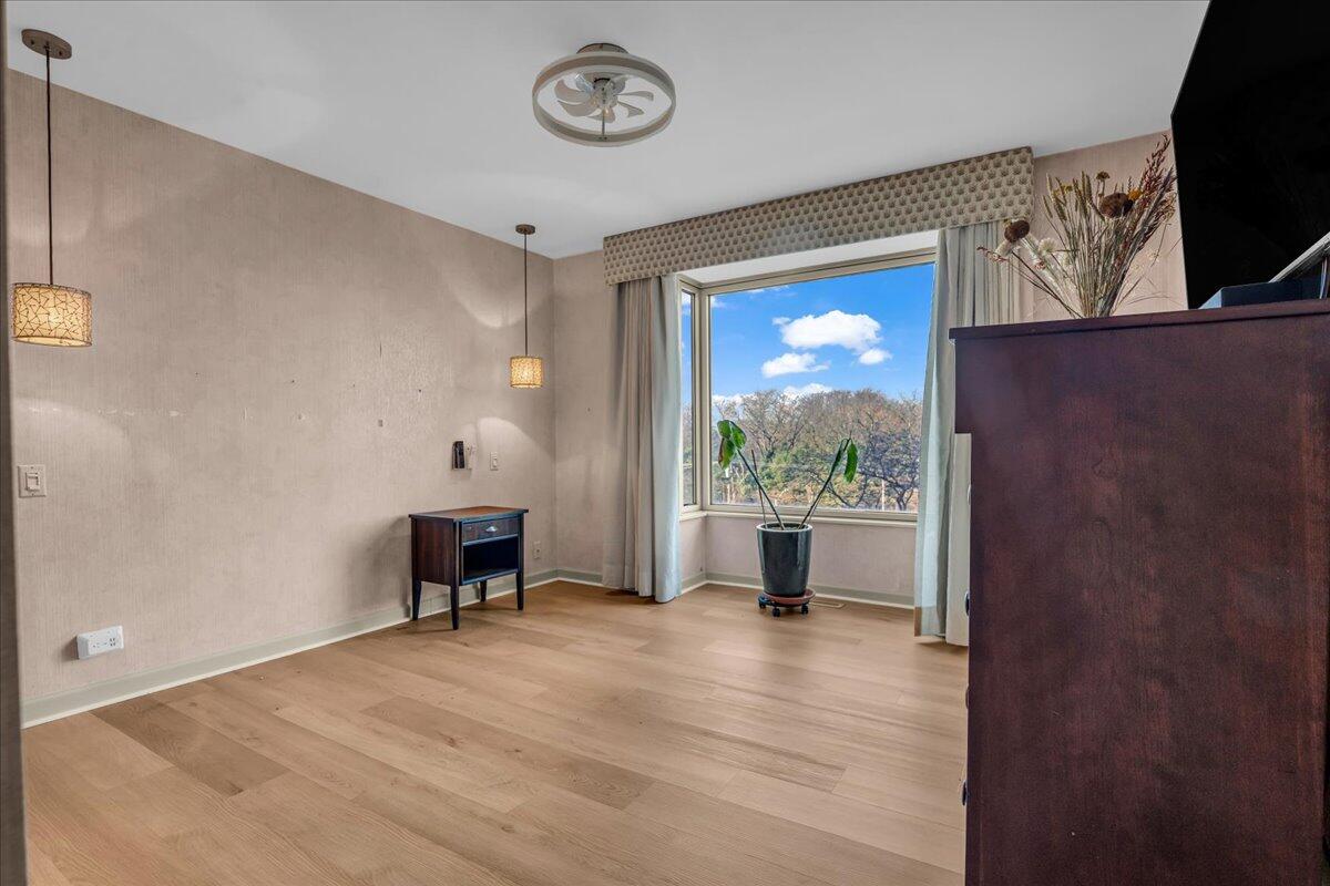 1300 East Lafayette Street, Unit 209 Detroit, MI 48207 - Photo 9 of 16 10-1300 E Lafayette St #209-9