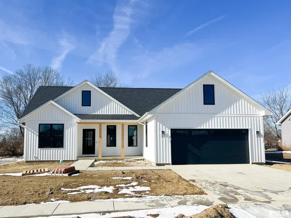 $399,000 | 1213 Parkview Drive, Eureka, IL 61530